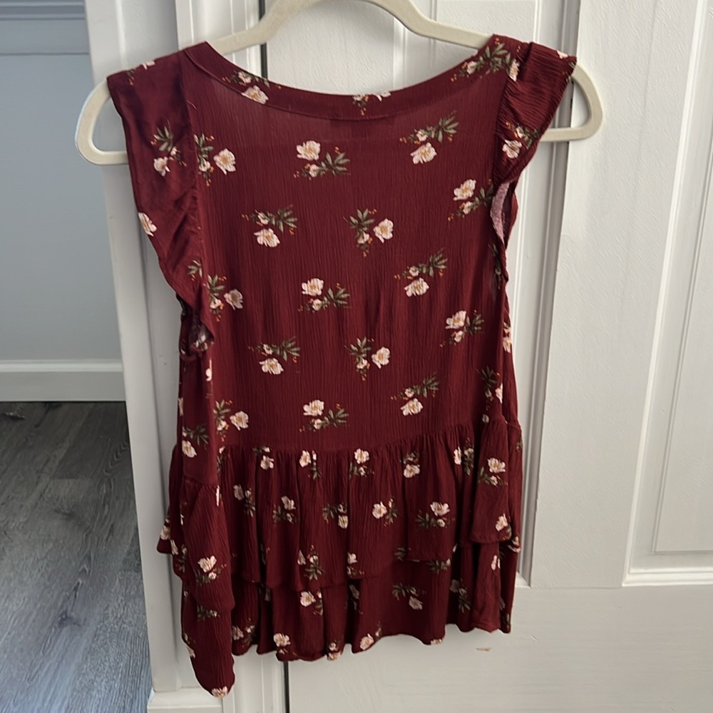 Flower 🌺 Top - Picture 4 of 5